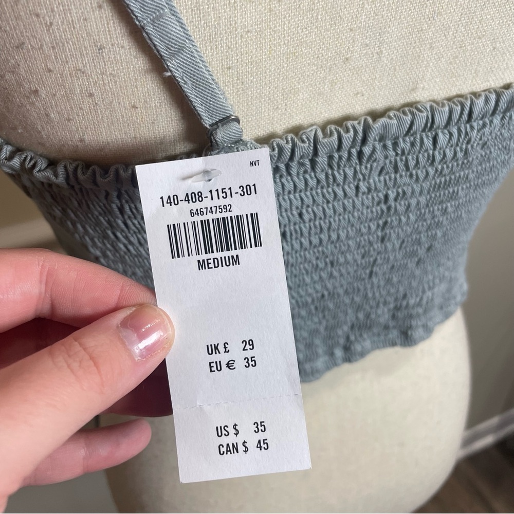 Abercrombie & Fitch Grey Cropped Smocked Back Tank NWT - Picture 3 of 3